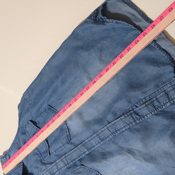 Michael Kors Sleeveless Denim Shirt women's size Medium - Picture 5 of 6